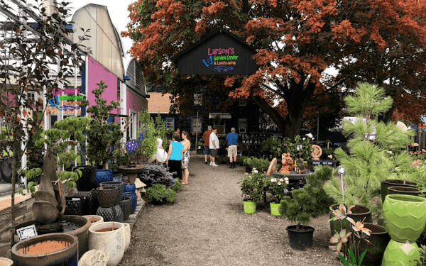 Larson’s | Larson’s Garden Center and Landscaping Garden center